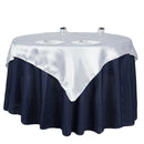 .Satijn vierkant tafelkleed